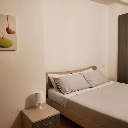 Zubed Apartments-via Carlo Farini Milan