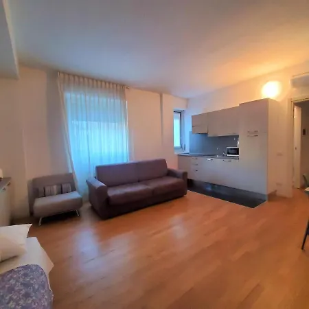 Zubed Apartments-via Carlo Farini