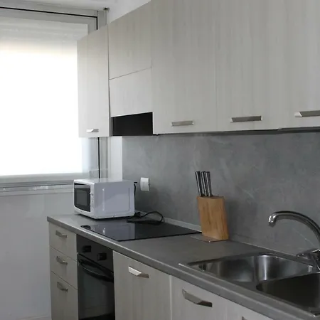 Zubed Apartments-via Carlo Farini Milan