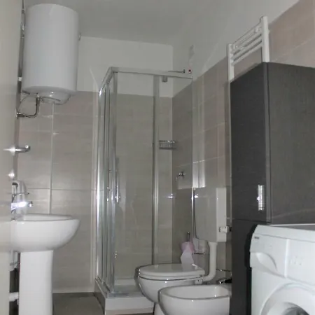 Apartment Zubed Apartments-via Carlo Farini *