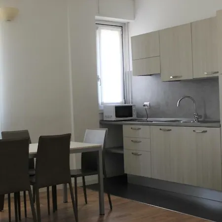 Zubed Apartments-via Carlo Farini Apartment