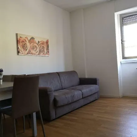Zubed Apartments-via Carlo Farini Milan
